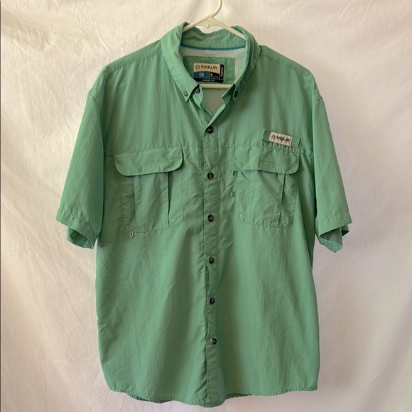 Men’s Magellan Outdoors Fish Gear Angler Fit Green Shirt Size Medium - Picture 1 of 3